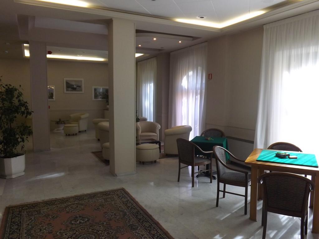 Hotel Piccadilly Montecatini Terme Exterior photo