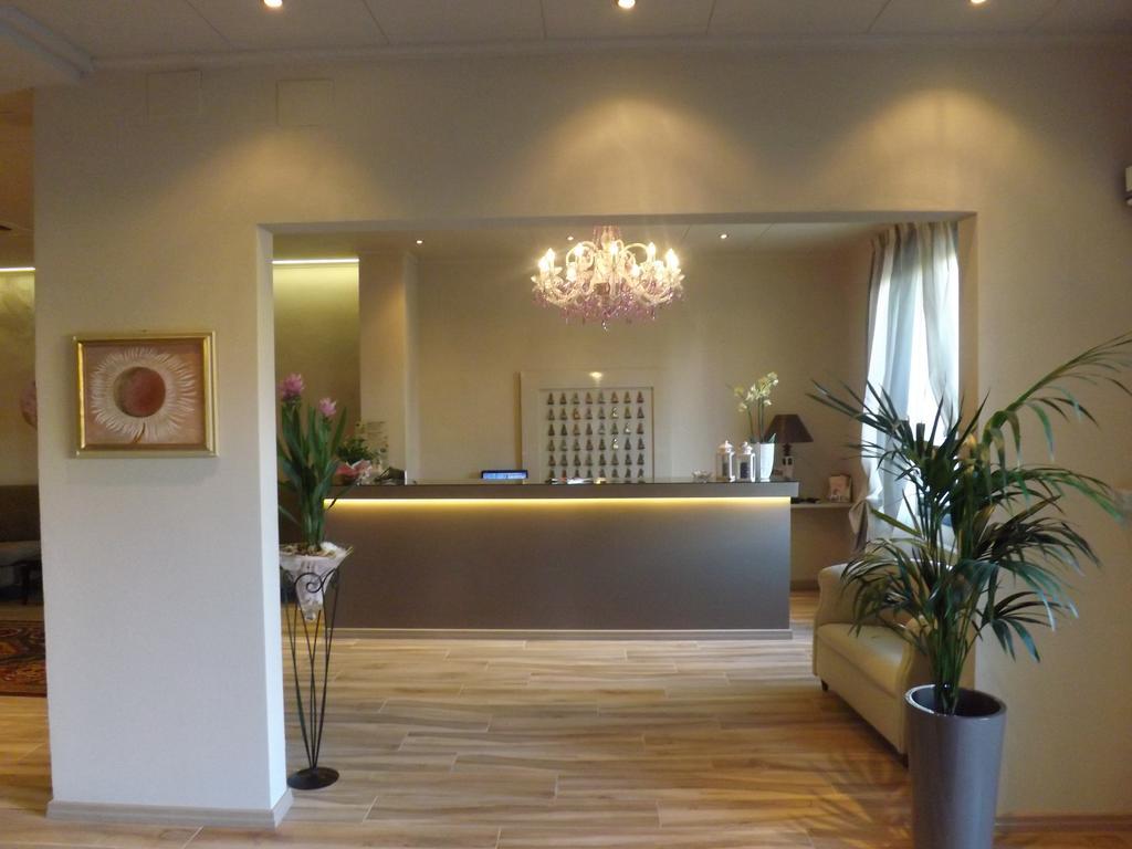 Hotel Piccadilly Montecatini Terme Exterior photo