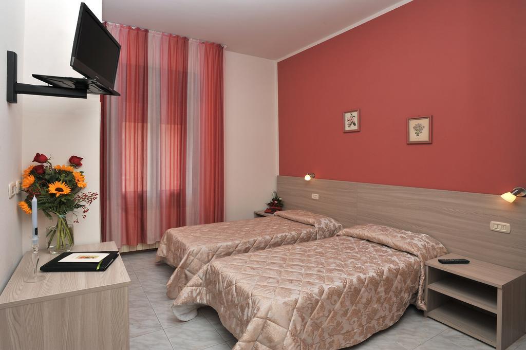 Hotel Piccadilly Montecatini Terme Exterior photo